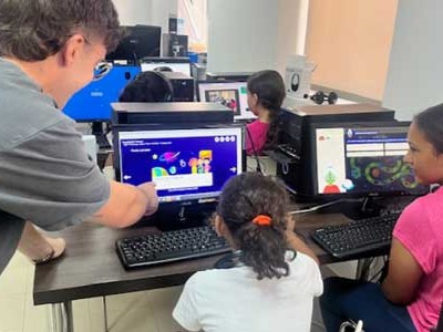 Las Naves recibe un Campamento Digital gratuito para formar en competencias digitales