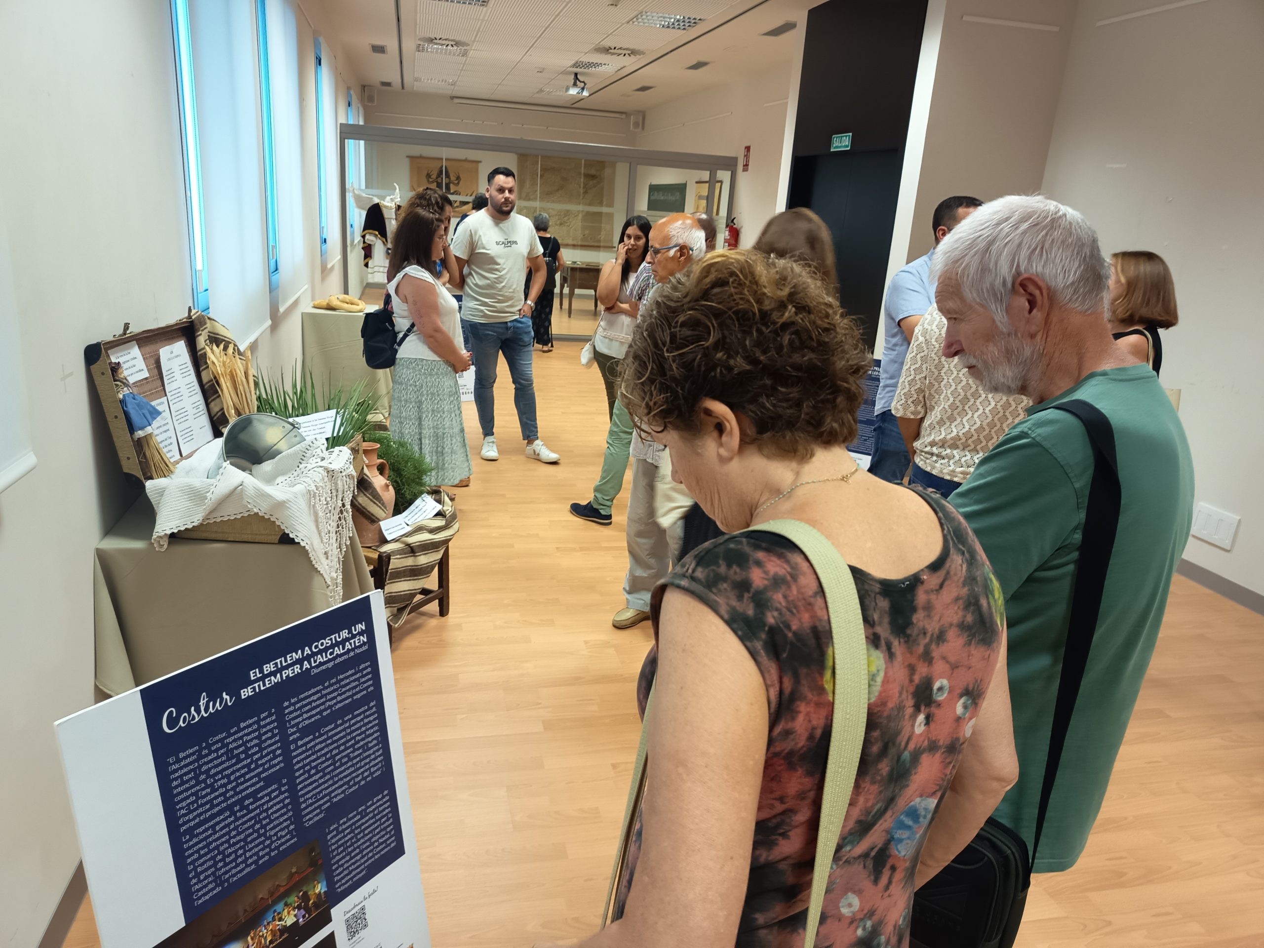 El PEU-UJI lleva las fiestas, costumbres y tradiciones de l’Alcalatén a una exposición itinerante