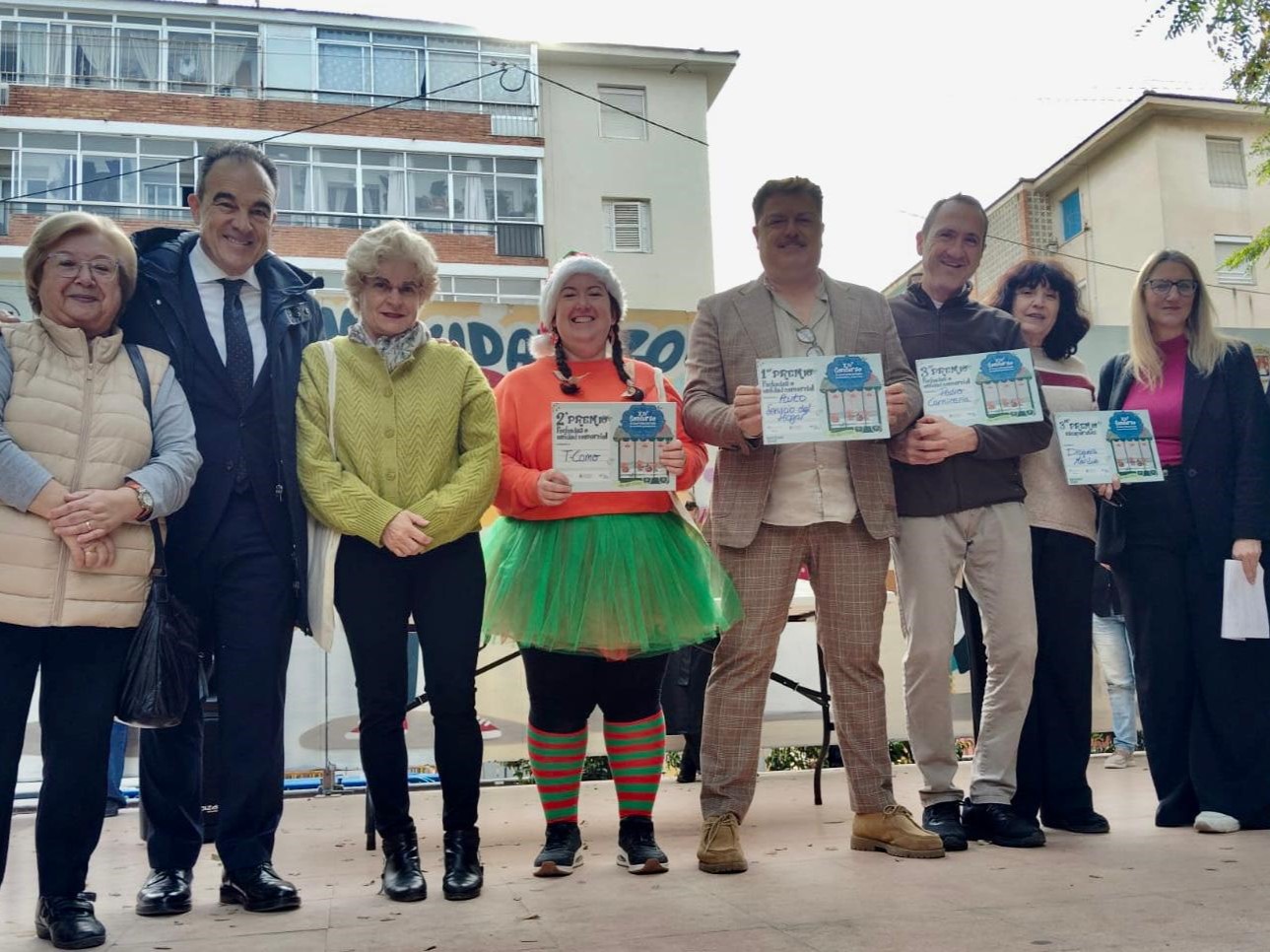 Los comercios de la Zona Norte de Alicante, premiados por su decoración navideña