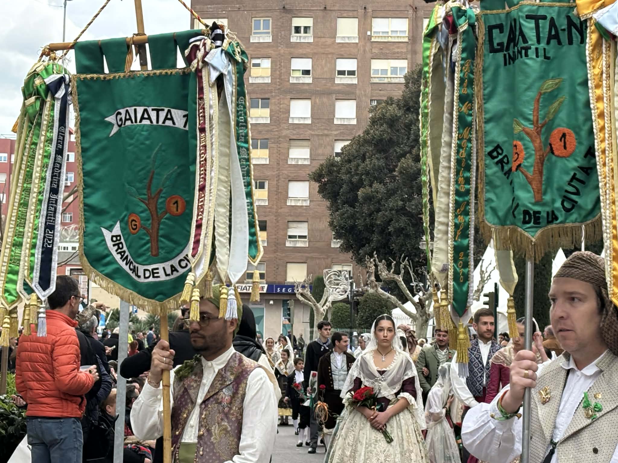 Castellón celebra la Magdalena entre gaiatas y desfiles históricos
