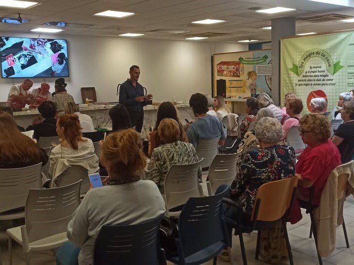 Más de 500 plazas de cursos gratuitos de salud, cocina, IA, consumo en el Cerca