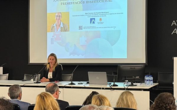 Alicante impulsa la competitividad empresarial con una jornada sobre ayudas europeas para pymes y startups