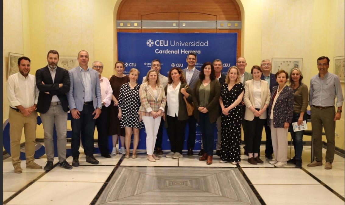 El II Foro Crossmedia-Valencia aborda los retos de la inteligencia artificial para el periodismo y la comunicación