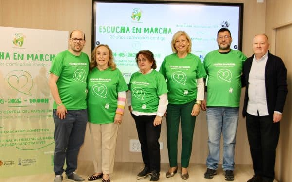 La caminata ‘Escucha en Marcha’ celebra en Castellón los 25 años del Teléfono de la Esperanza