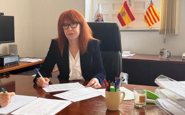 Alicante adjudica a Cruz Roja el nuevo servicio contra la soledad no deseada