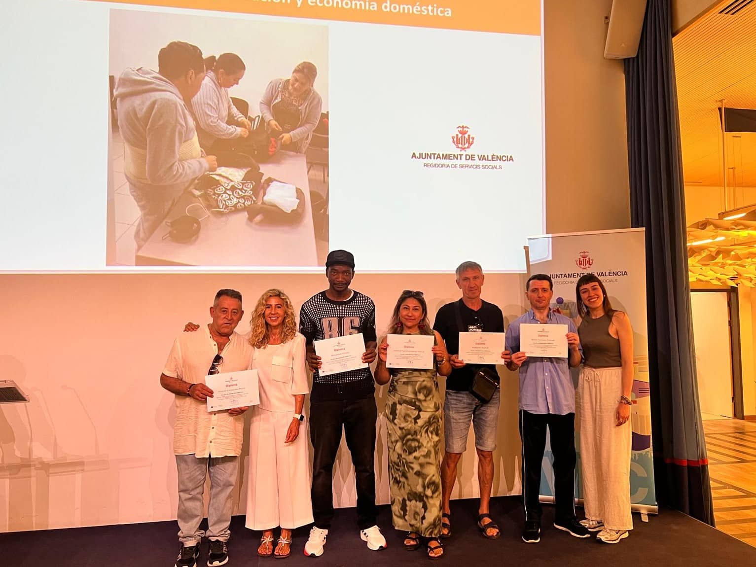 Servicios Sociales reconoce la participación de más de un centenar de personas en sus talleres formativos