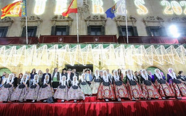 Aprobada la modificación de créditos para crear la Fundación del Centenario de las Hogueras