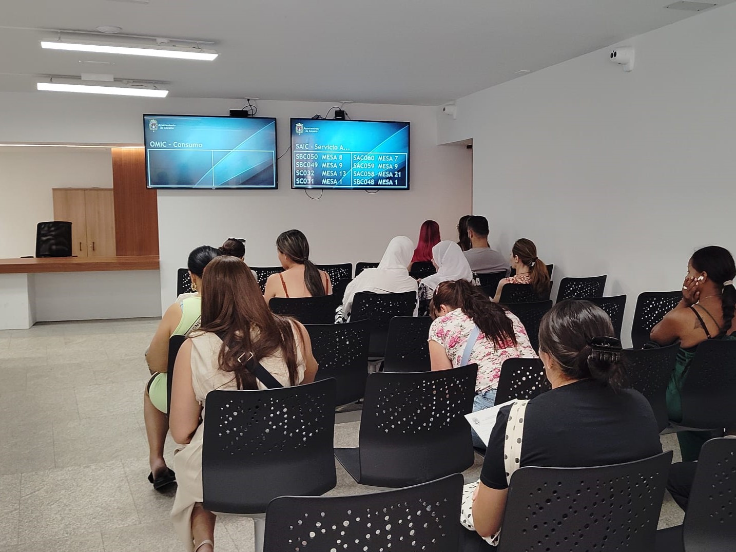Alicante supera las 180.000 atenciones ciudadanas en el primer semestre a través de su red municipal multicanal