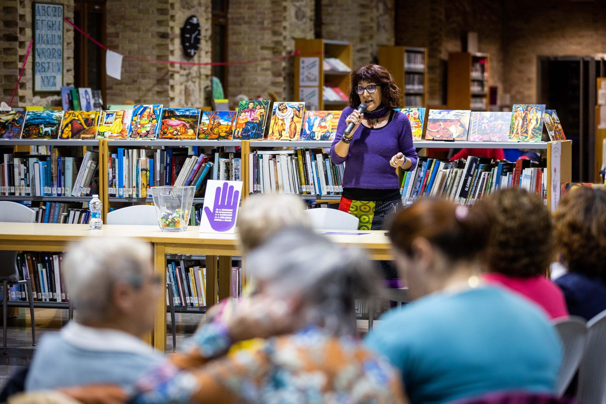 Las Bibliotecas Municipales de València preparan una semana de actividades por el 25N