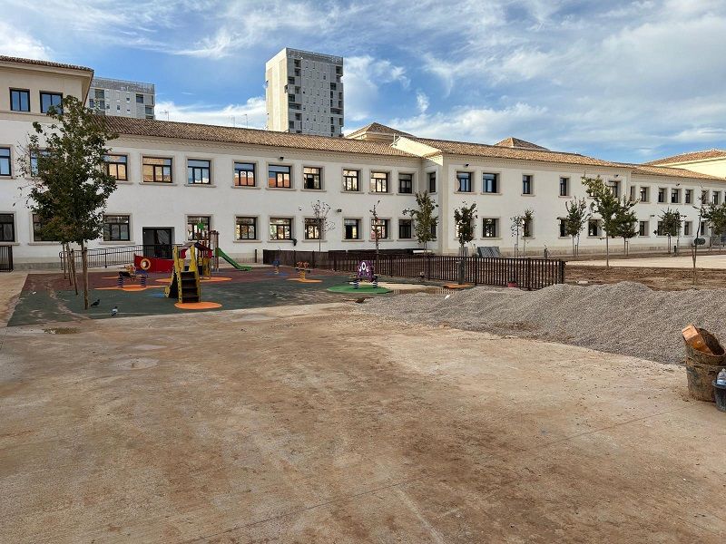 Los colegios de Educación Infantil y Primaria Pare Manjón, de La Torre, y el Forn d’Alcedo reabrirán sus puertas