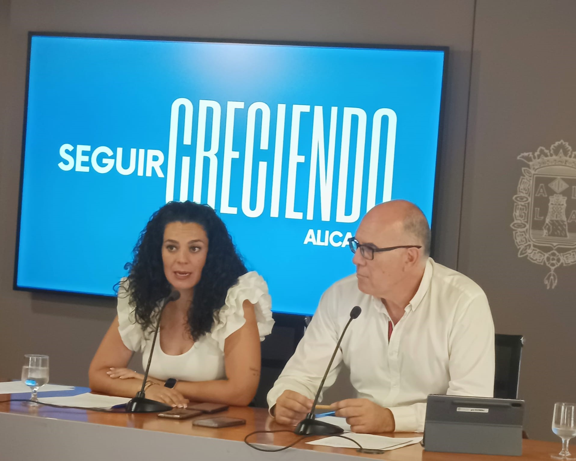 Refuerzo del servicio de ayuda a domicilio para mayores y dependientes